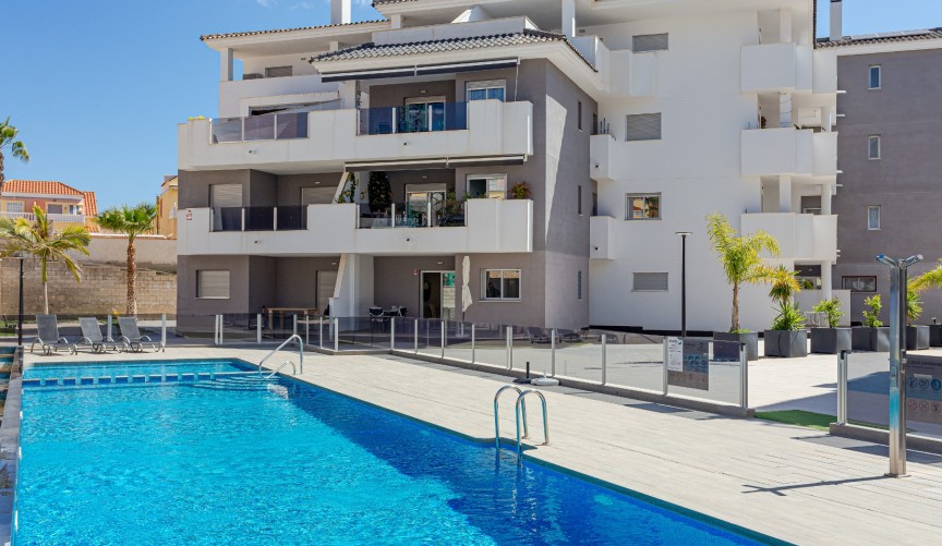 Resale - Apartment -
Orihuela Costa - Costa Blanca