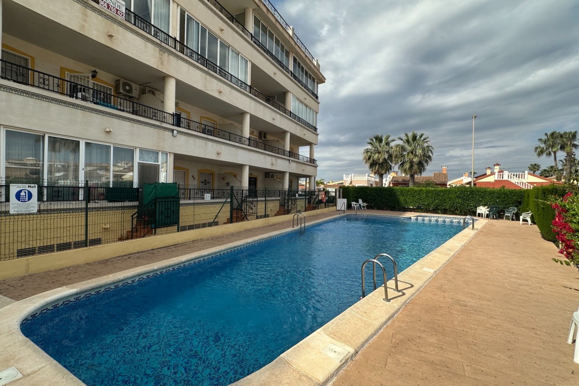 Resale - Apartment -
Orihuela Costa - Costa Blanca