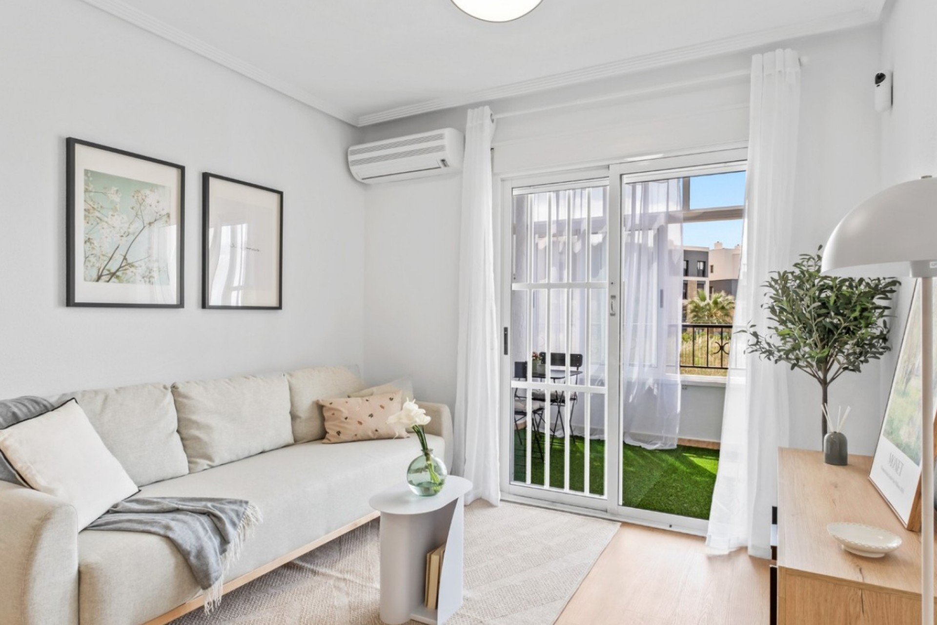 Resale - Apartment -
Orihuela Costa - Costa Blanca