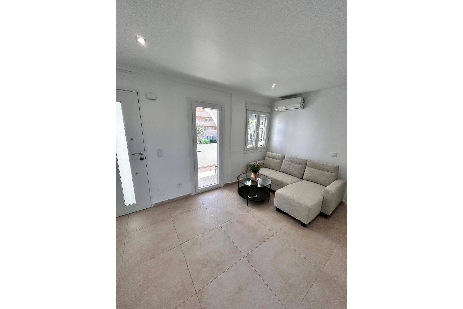 Resale - Apartment -
Orihuela Costa - La Zenia