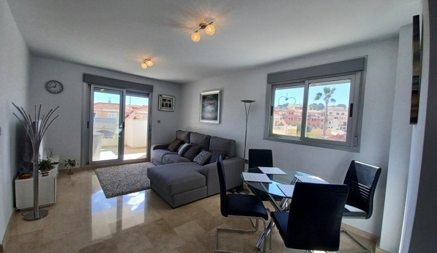 Resale - Apartment -
Orihuela Costa - Las Filipinas