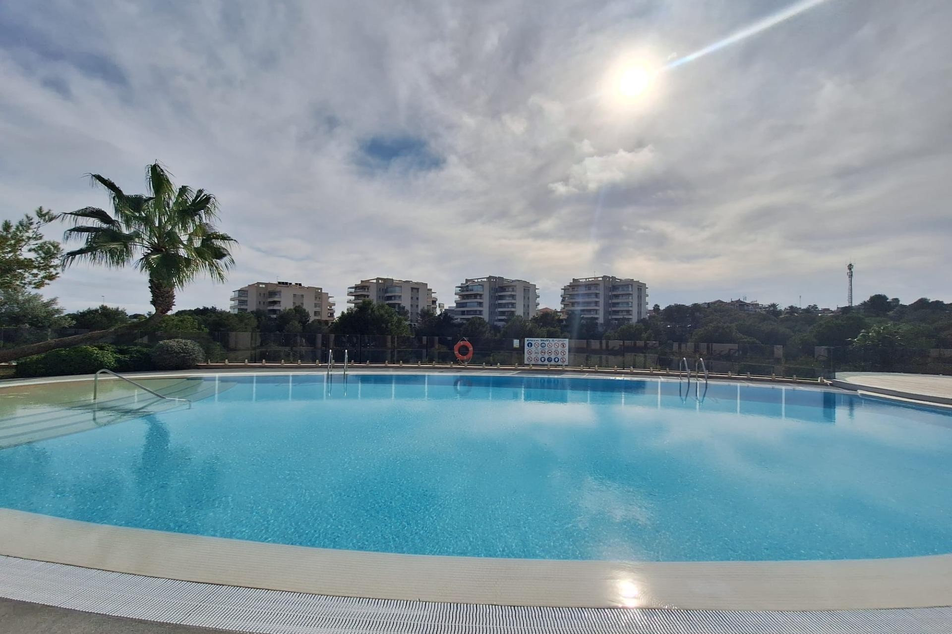Resale - Apartment -
Orihuela Costa - Los Dolses