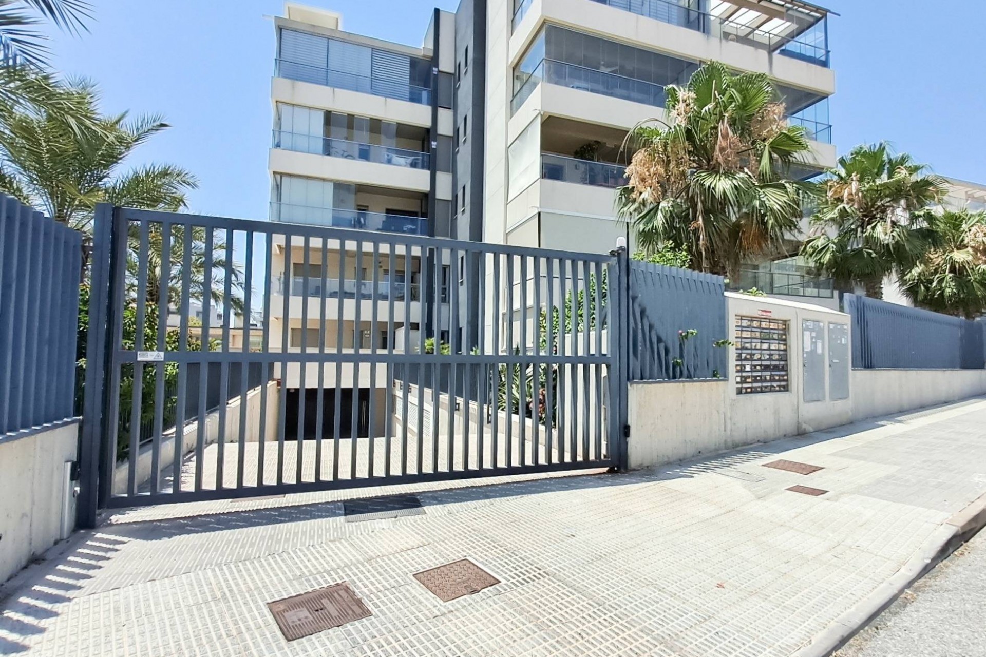 Resale - Apartment -
Orihuela Costa - Los Dolses