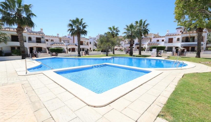 Resale - Apartment -
Orihuela Costa - Playa Flamenca Norte