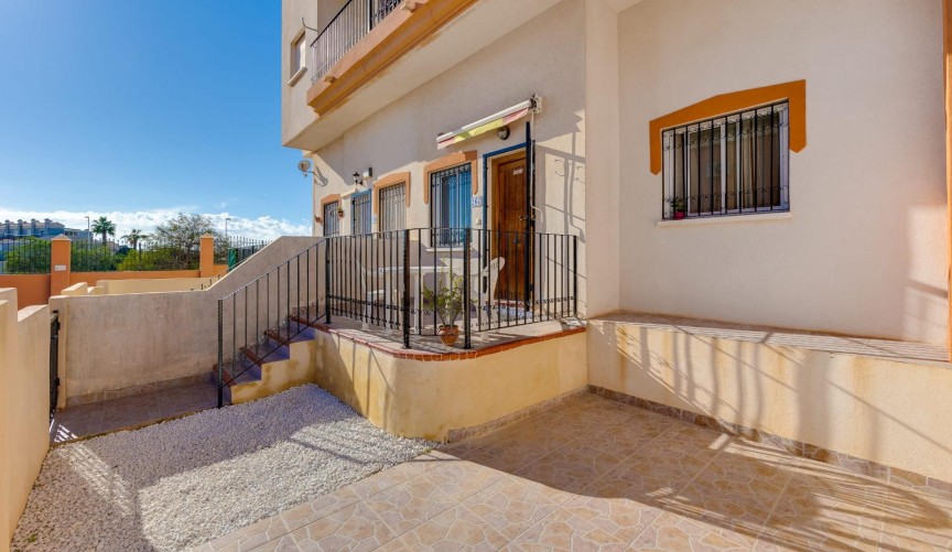 Resale - Apartment -
Orihuela Costa - Playa Flamenca