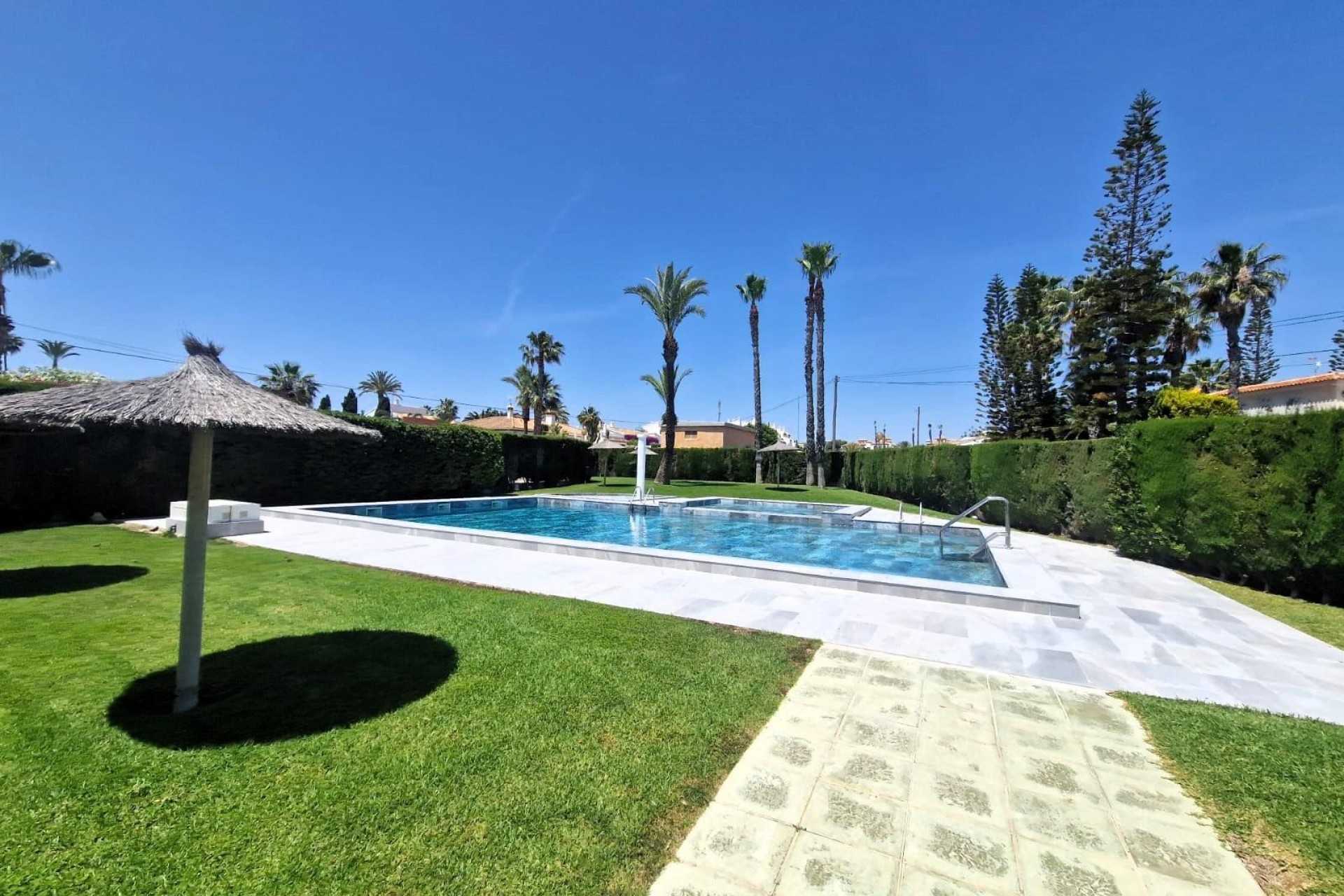 Resale - Apartment -
Orihuela Costa - Playa Flamenca