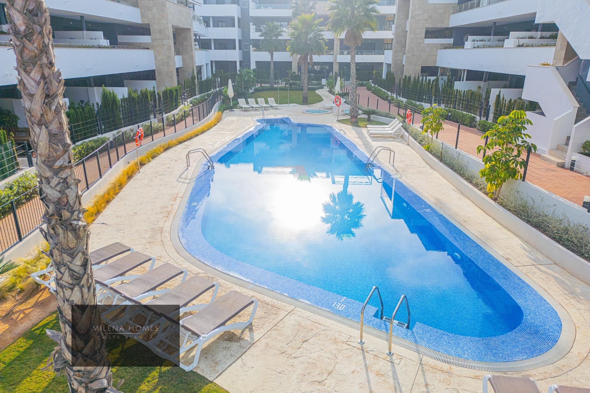 Resale - Apartment -
Orihuela Costa - Playa Flamenca