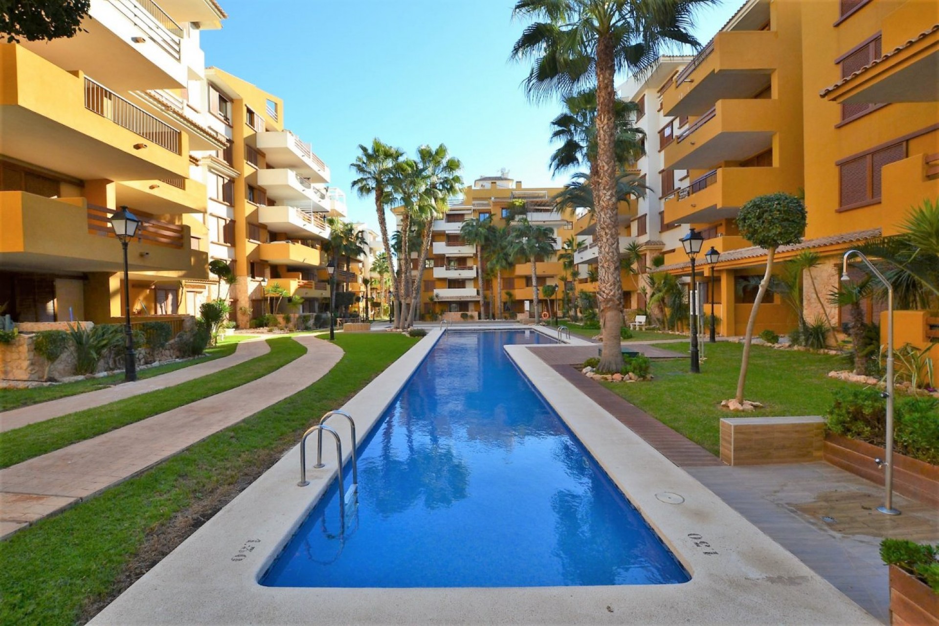 Resale - Apartment -
Orihuela Costa - Punta Prima