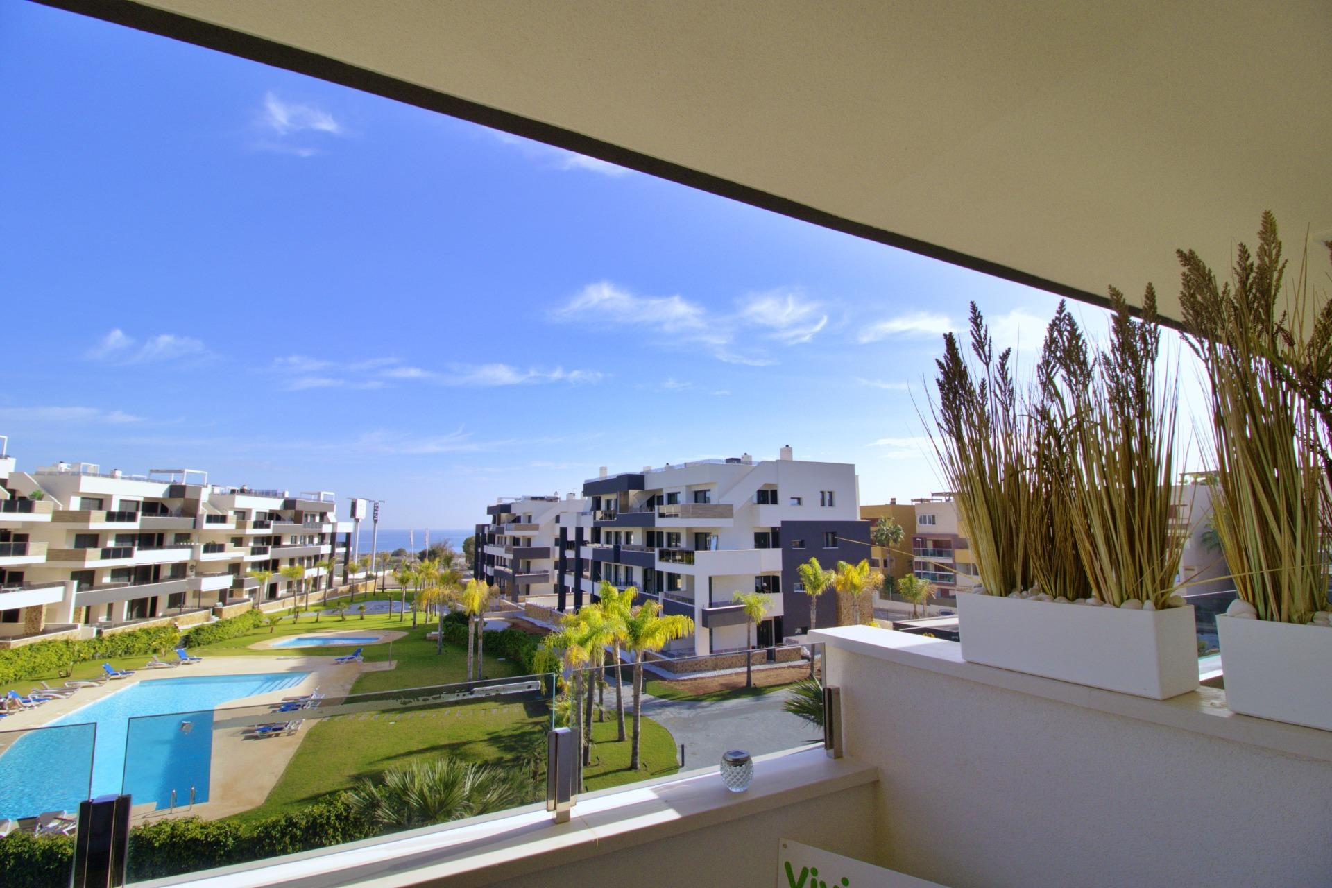 Resale - Apartment -
Orihuela Costa - Punta Prima