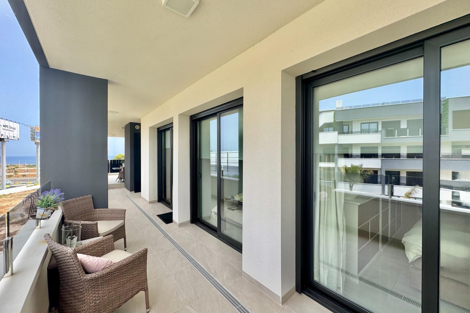 Resale - Apartment -
Orihuela Costa - Punta Prima