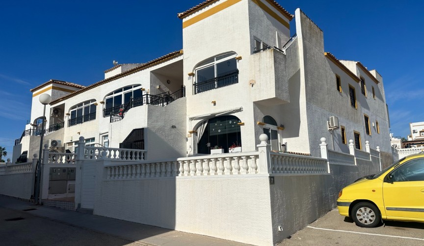 Resale - Apartment -
Orihuela - Inland