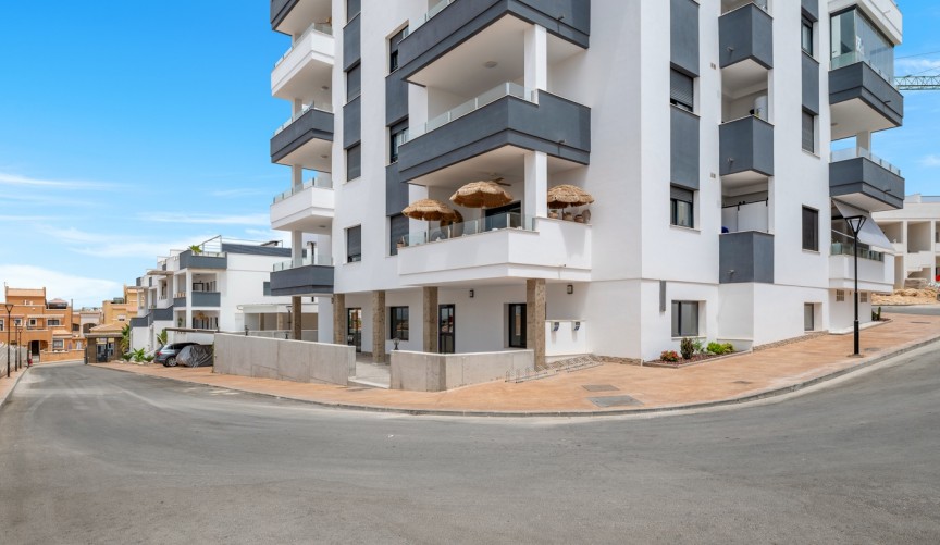 Resale - Apartment -
Orihuela - Inland