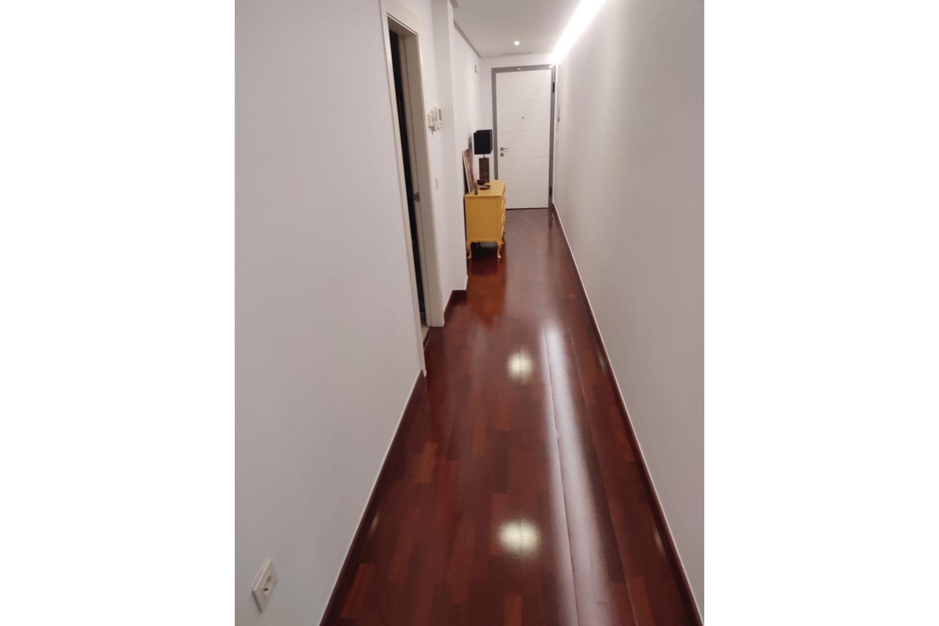 Resale - Apartment -
Orihuela - Zona Centro