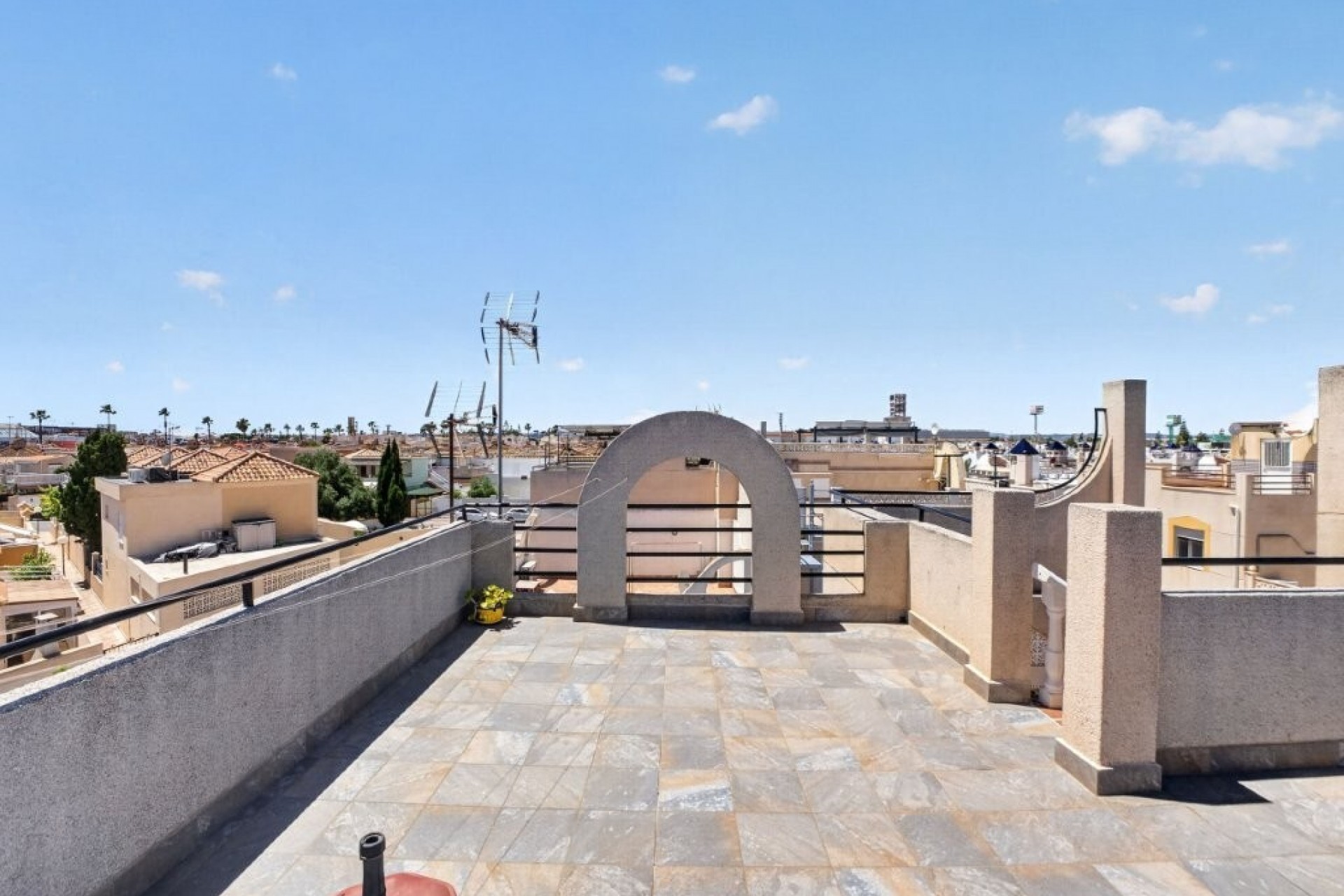 Resale - Apartment Penthouse -
Torrevieja - Doña Ines