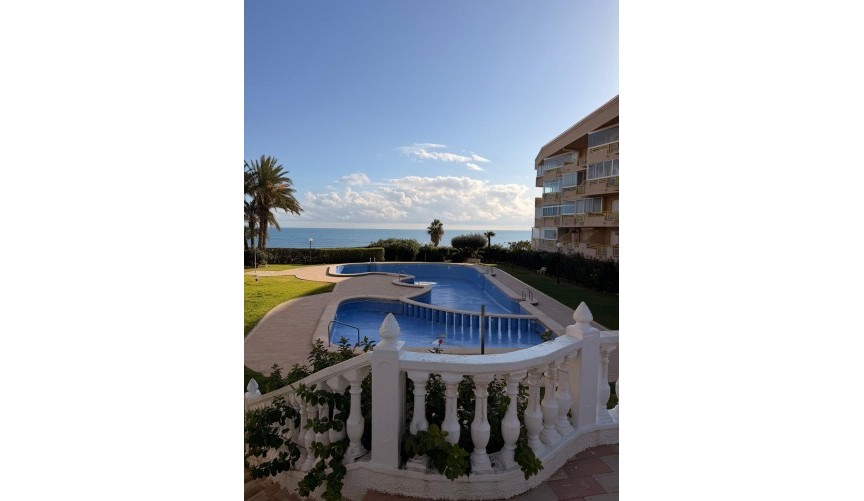 Resale - Apartment -
Pilar de la Horadada - Mil Palmeras