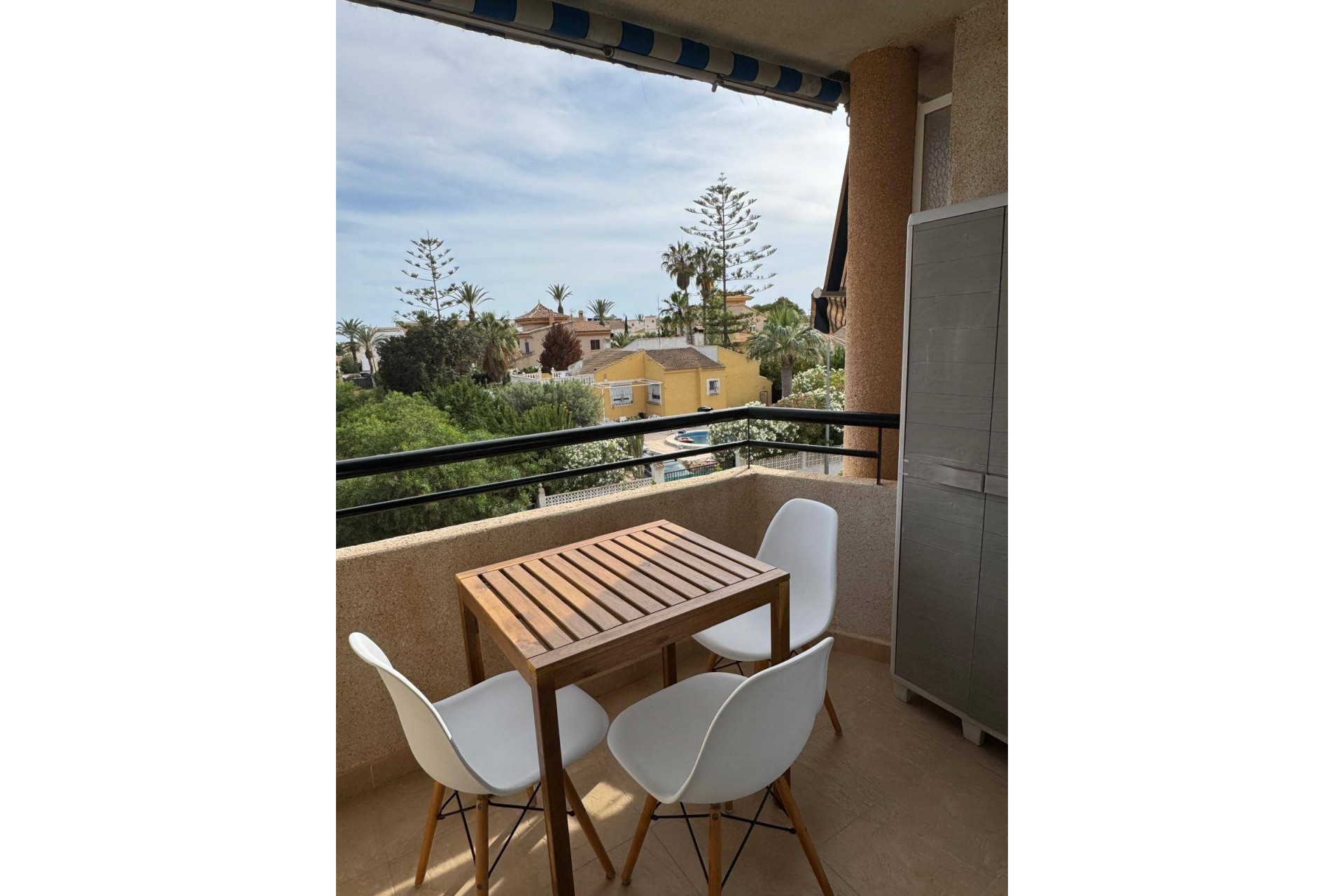 Resale - Apartment -
Pilar de la Horadada - Mil Palmeras