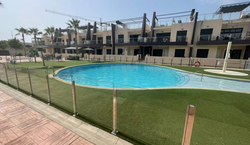Resale - Apartment -
Pilar de la Horadada - Torre De La Horadada