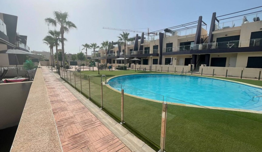 Resale - Apartment -
Pilar de la Horadada - Torre De La Horadada