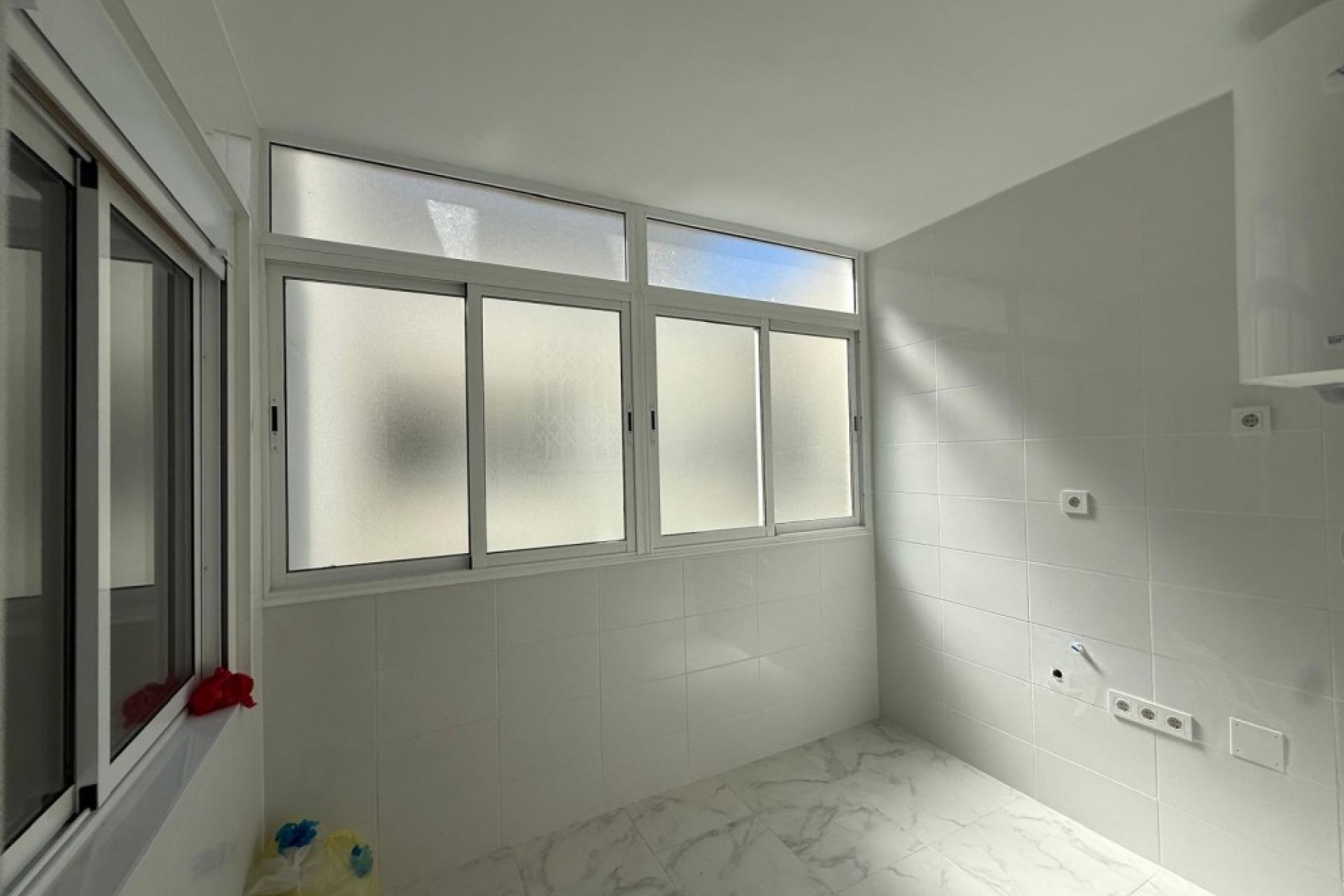 Resale - Apartment -
Playa Del Acequion - Costa Blanca