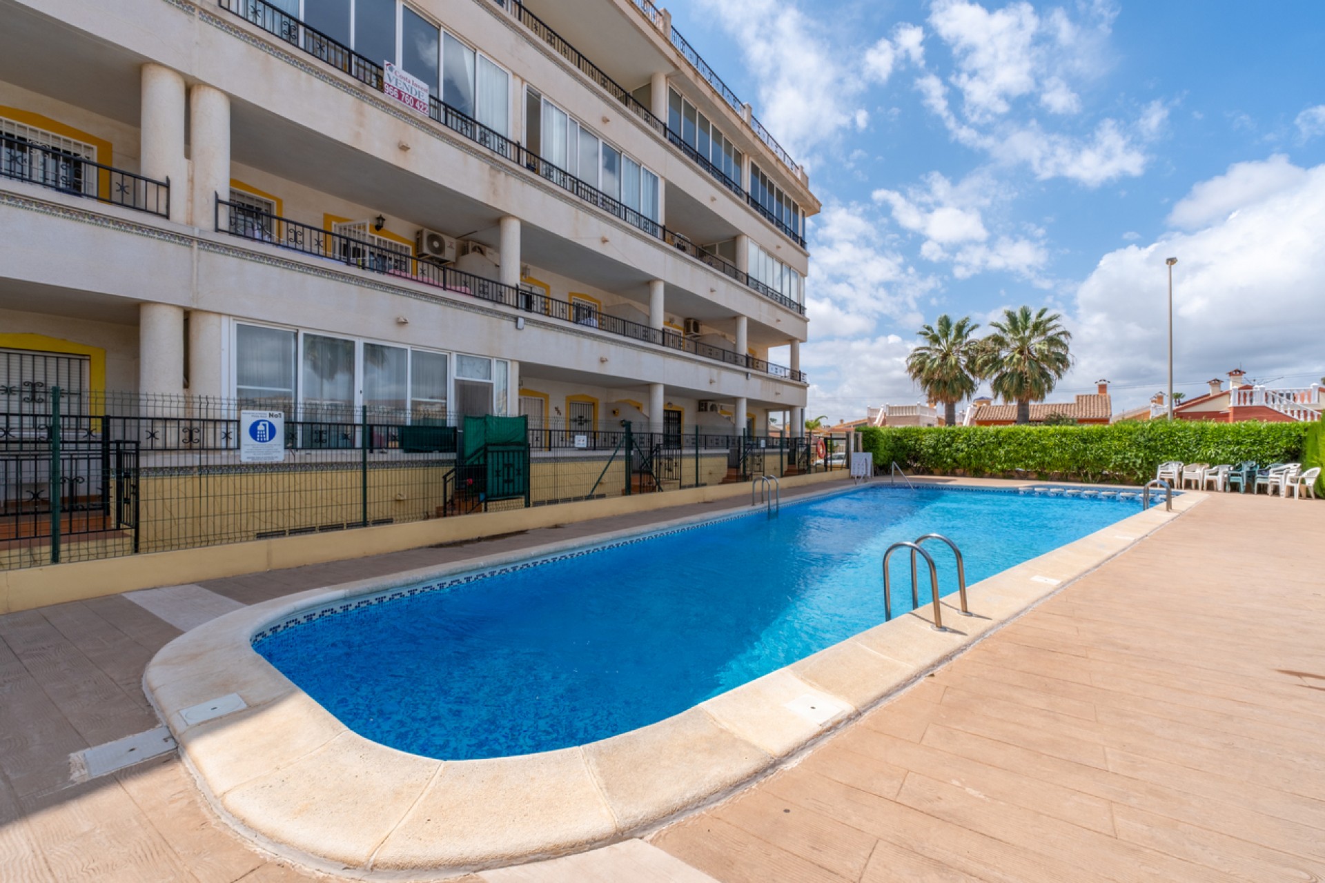 Resale - Apartment -
Playa Flamenca - Costa Blanca