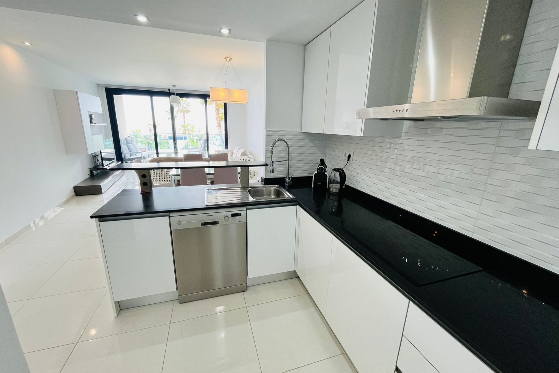 Resale - Apartment -
Punta Prima - Costa Blanca