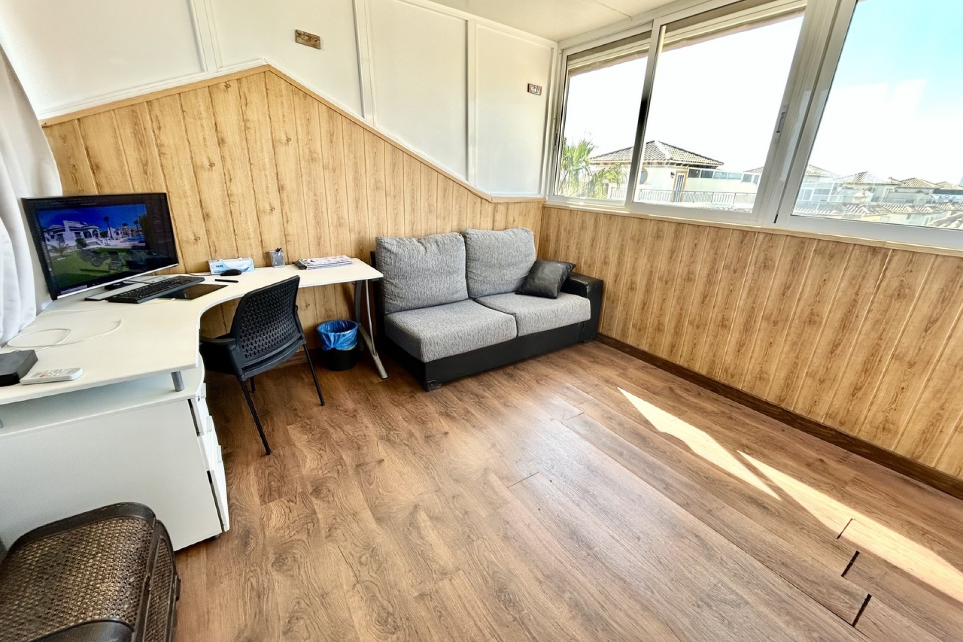 Resale - Apartment -
Punta Prima - Costa Blanca