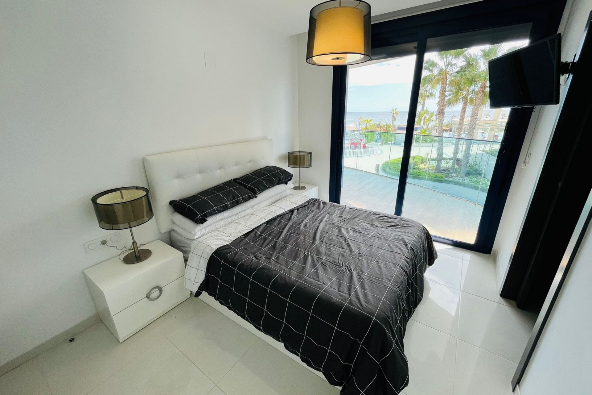 Resale - Apartment -
Punta Prima - Costa Blanca