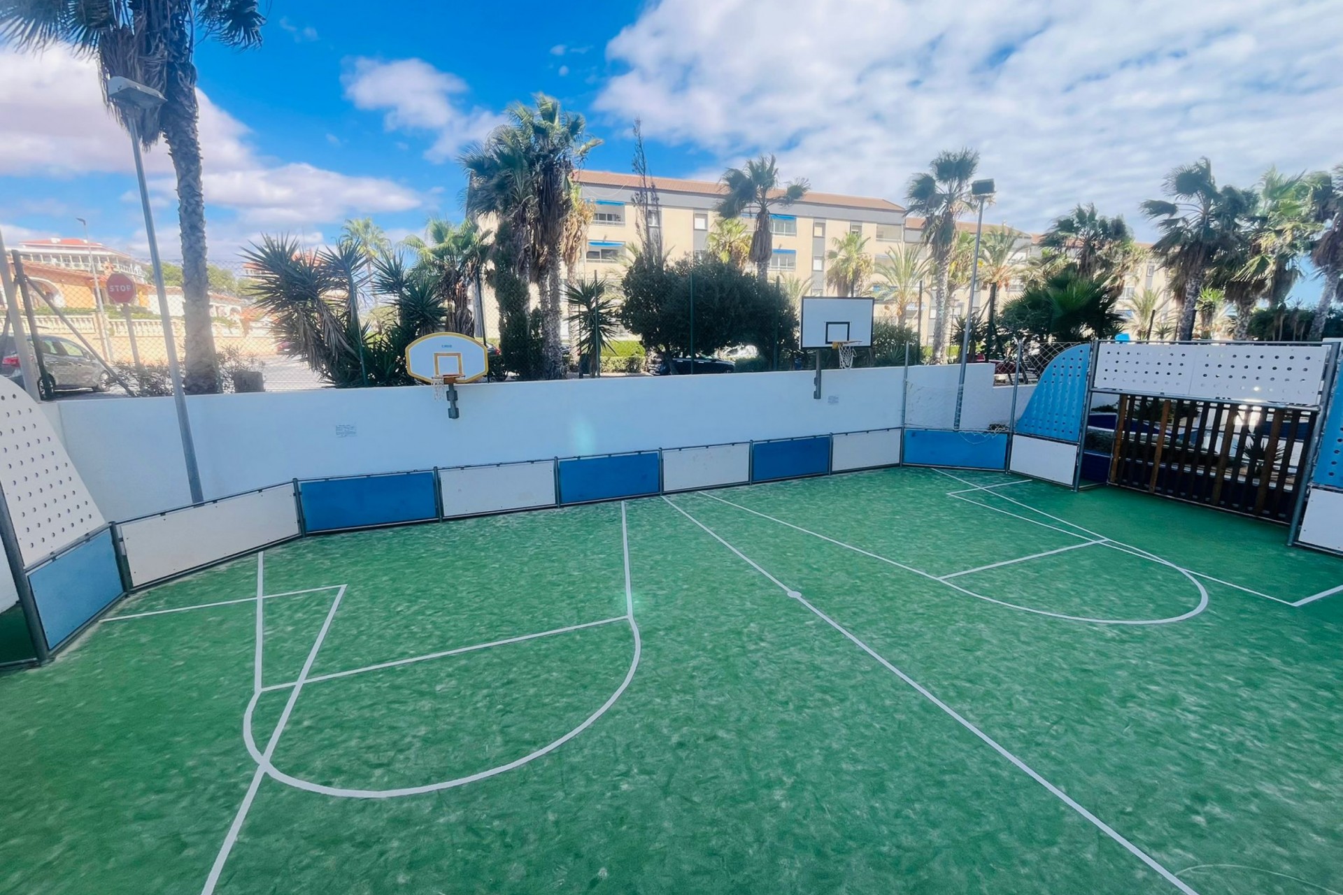 Resale - Apartment -
Punta Prima - Costa Blanca