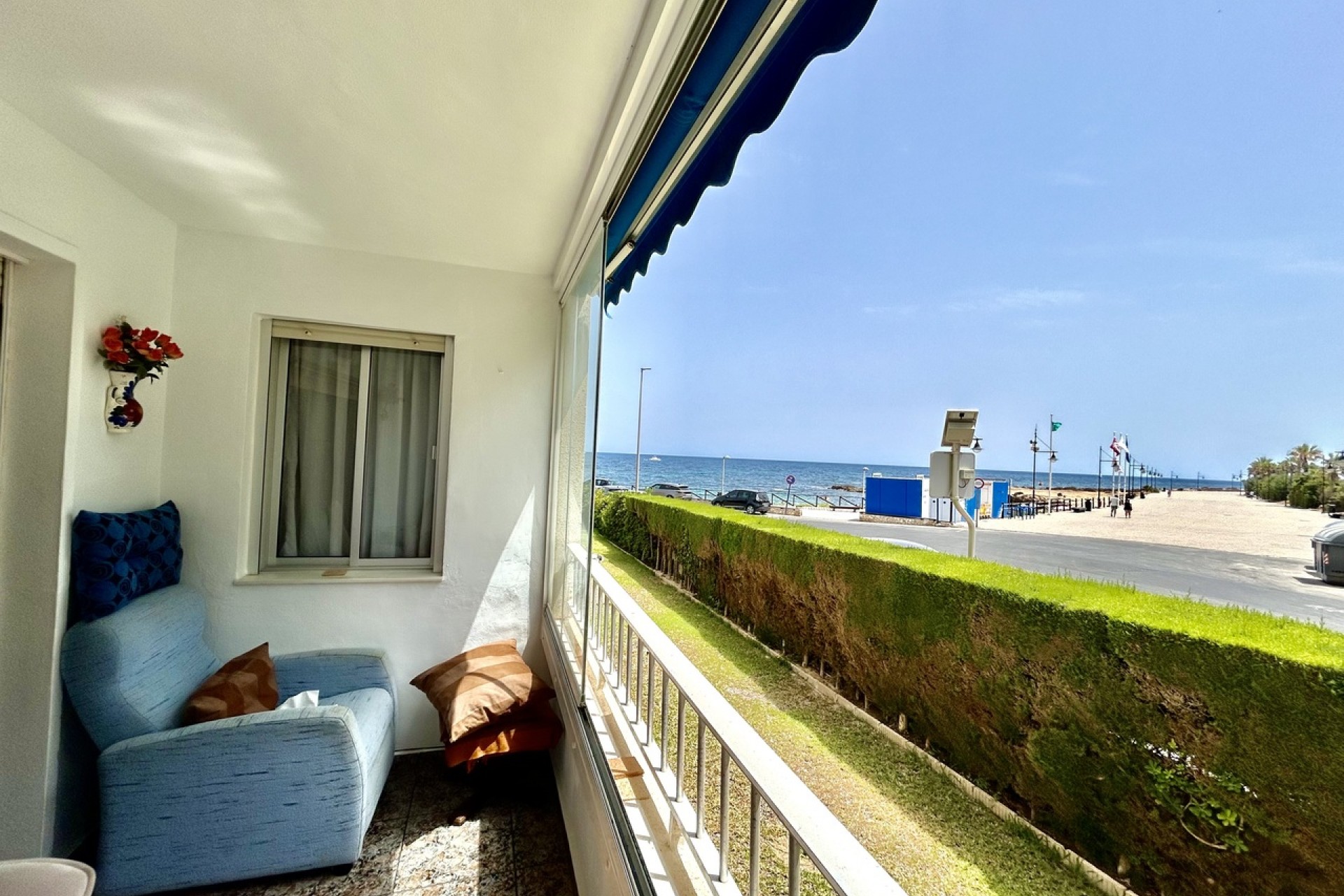 Resale - Apartment -
Punta Prima - Costa Blanca