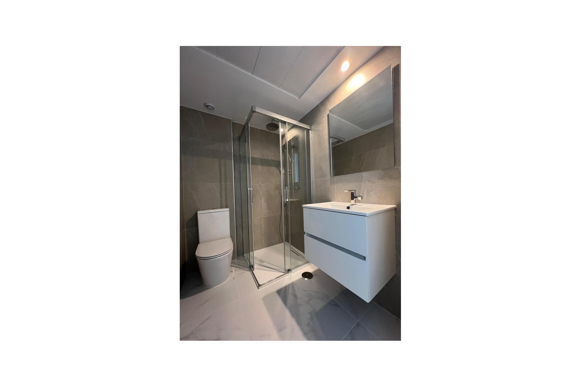 Resale - Apartment -
Punta Prima - Orihuela Costa