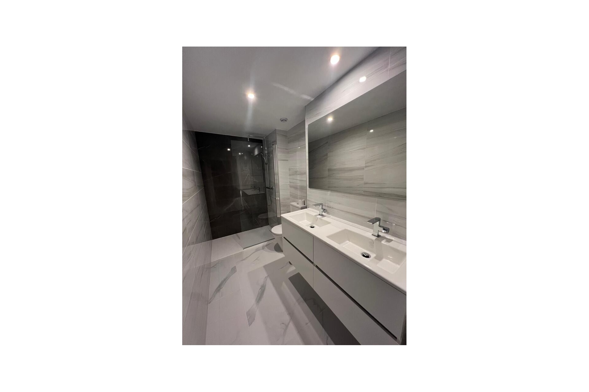 Resale - Apartment -
Punta Prima - Orihuela Costa