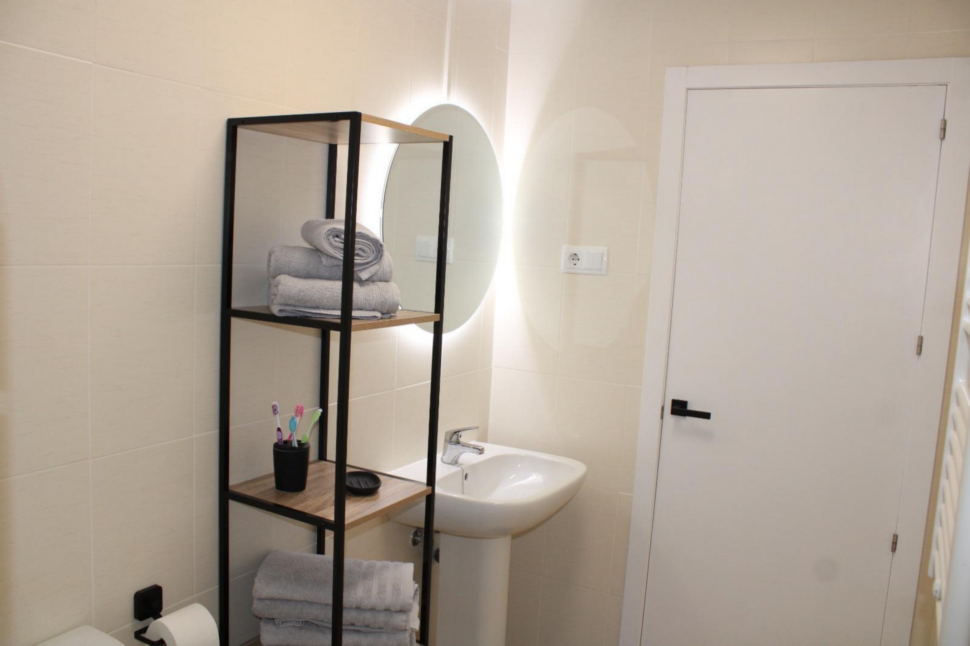 Resale - Apartment -
Roldan - Inland