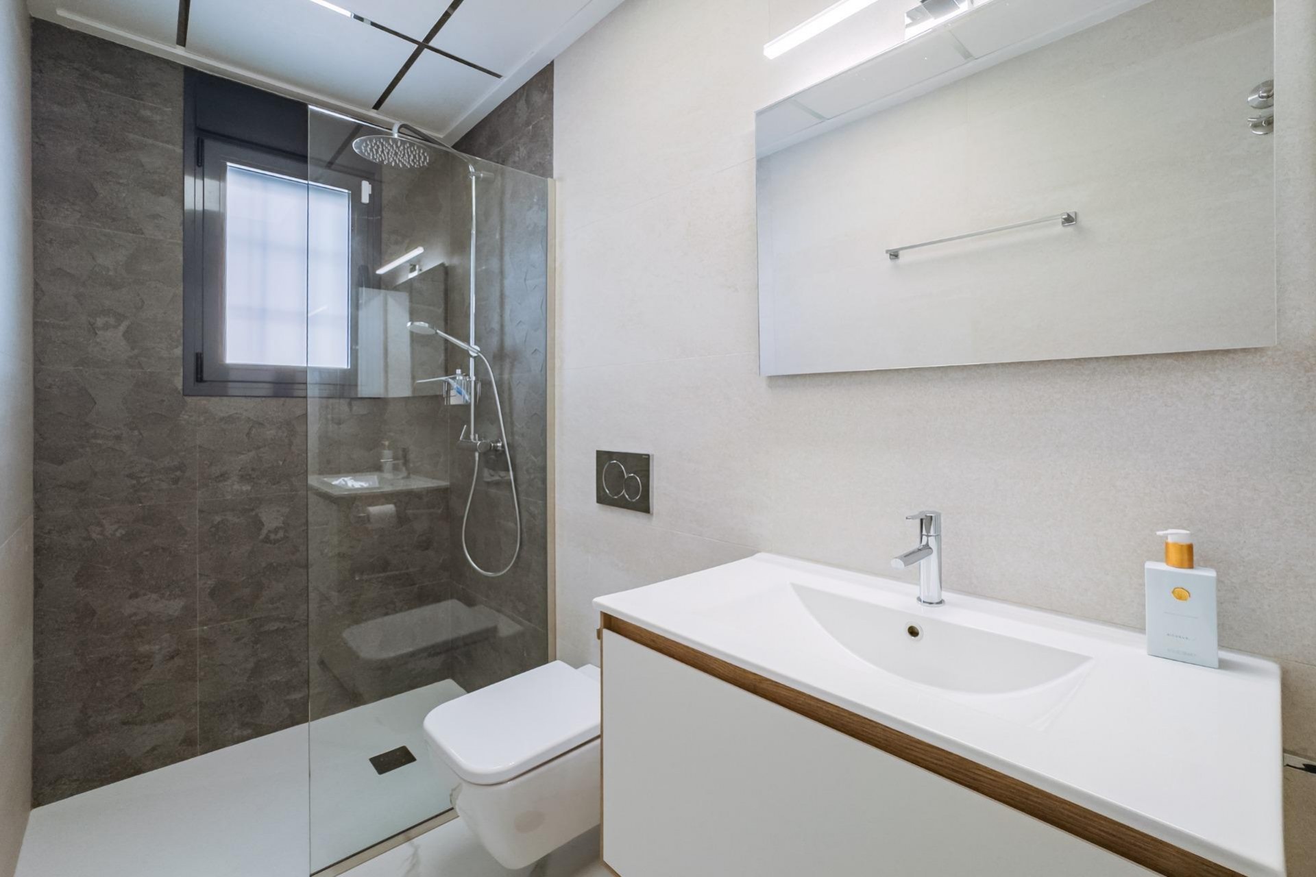 Resale - Apartment -
San Miguel de Salinas - Bellavista