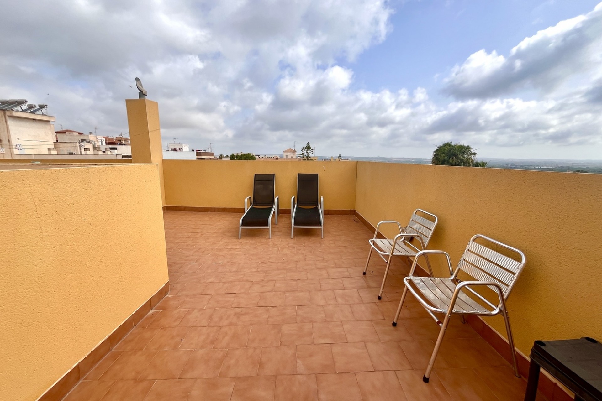 Resale - Apartment -
San Miguel de Salinas - Inland