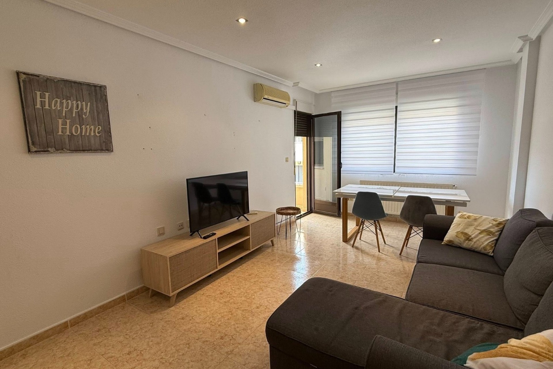 Resale - Apartment -
San Miguel de Salinas - Inland