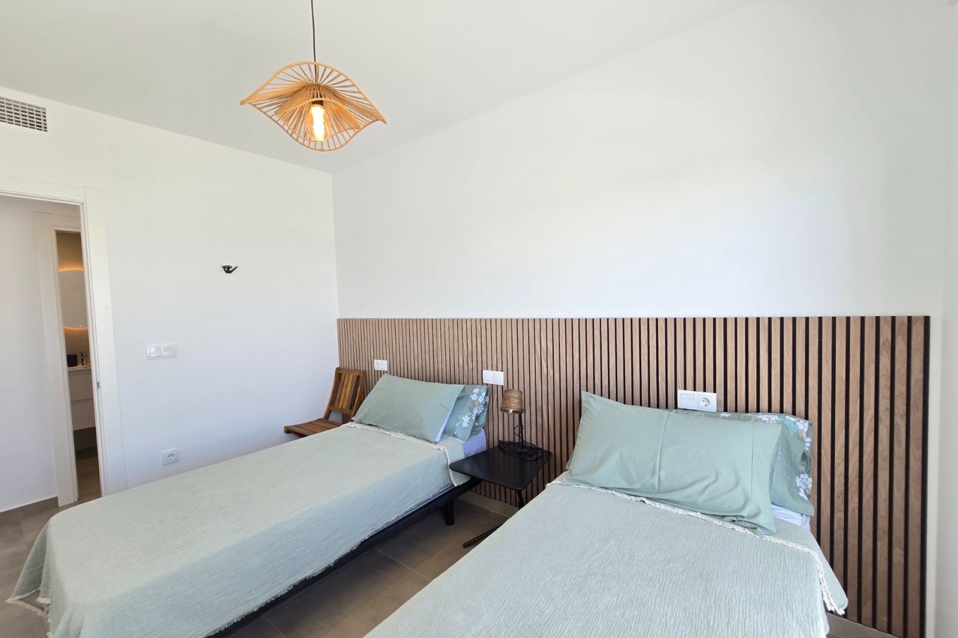 Resale - Apartment -
Santa Rosalia - Inland