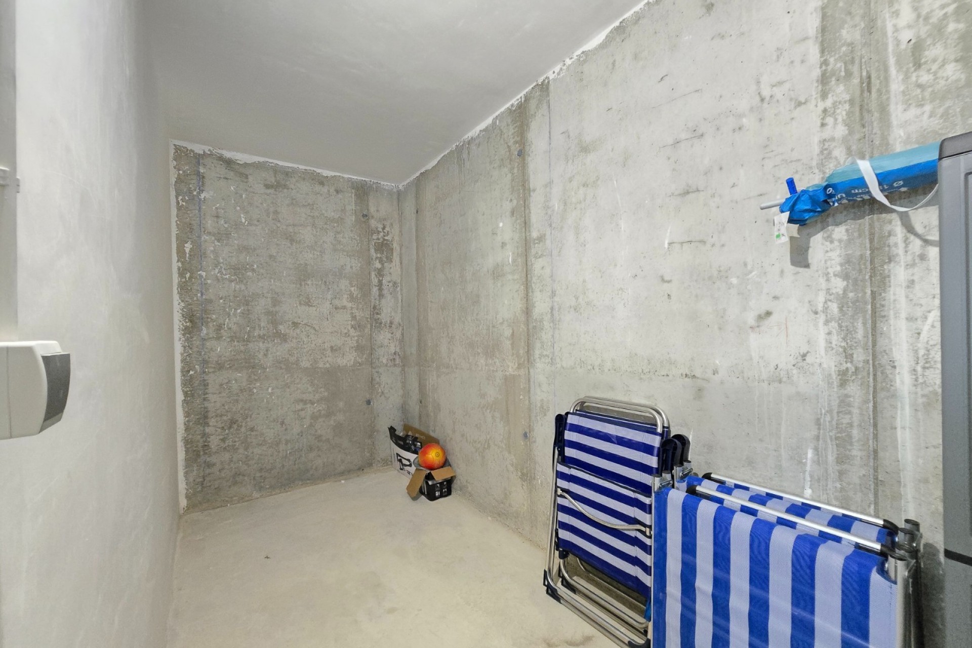 Resale - Apartment -
Santa Rosalia - Inland