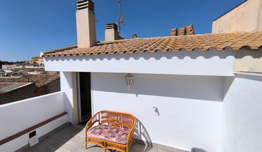 Resale - Apartment -
Sax - Inland