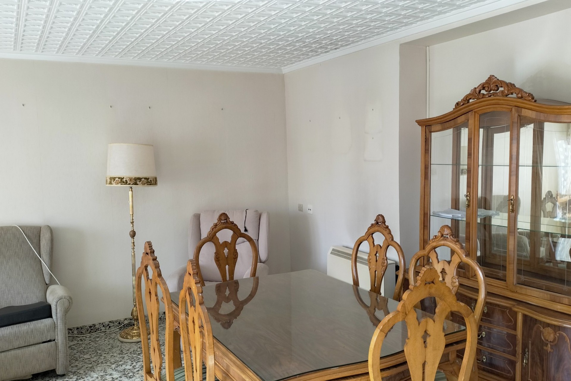 Resale - Apartment -
Sax - Inland