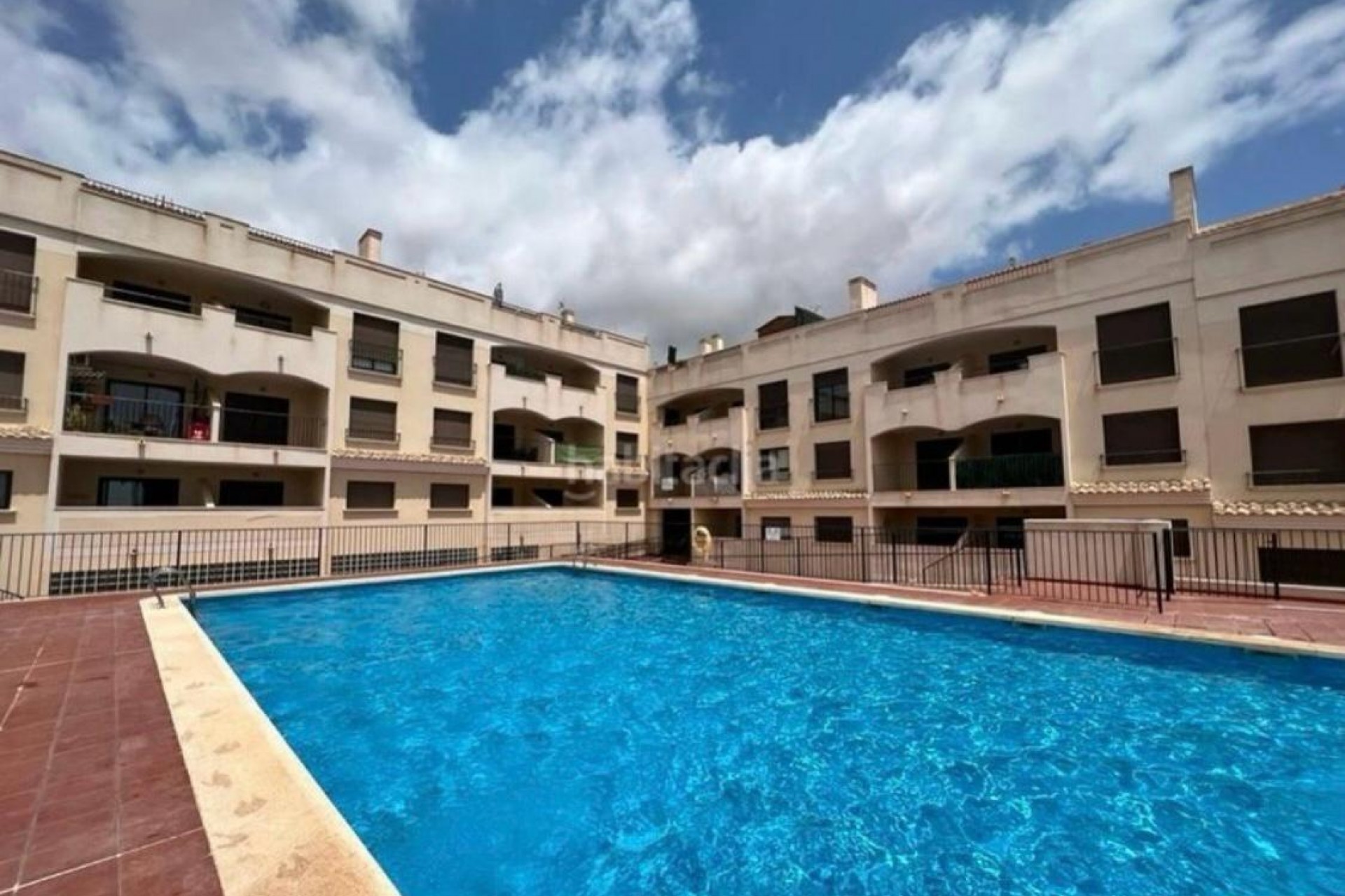 Resale - Apartment -
Sucina - Inland
