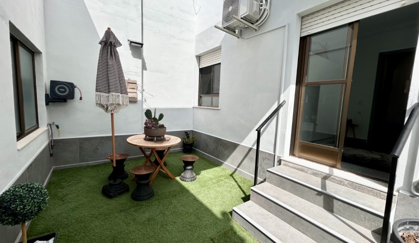 Resale - Apartment -
Torremendo - Costa Blanca