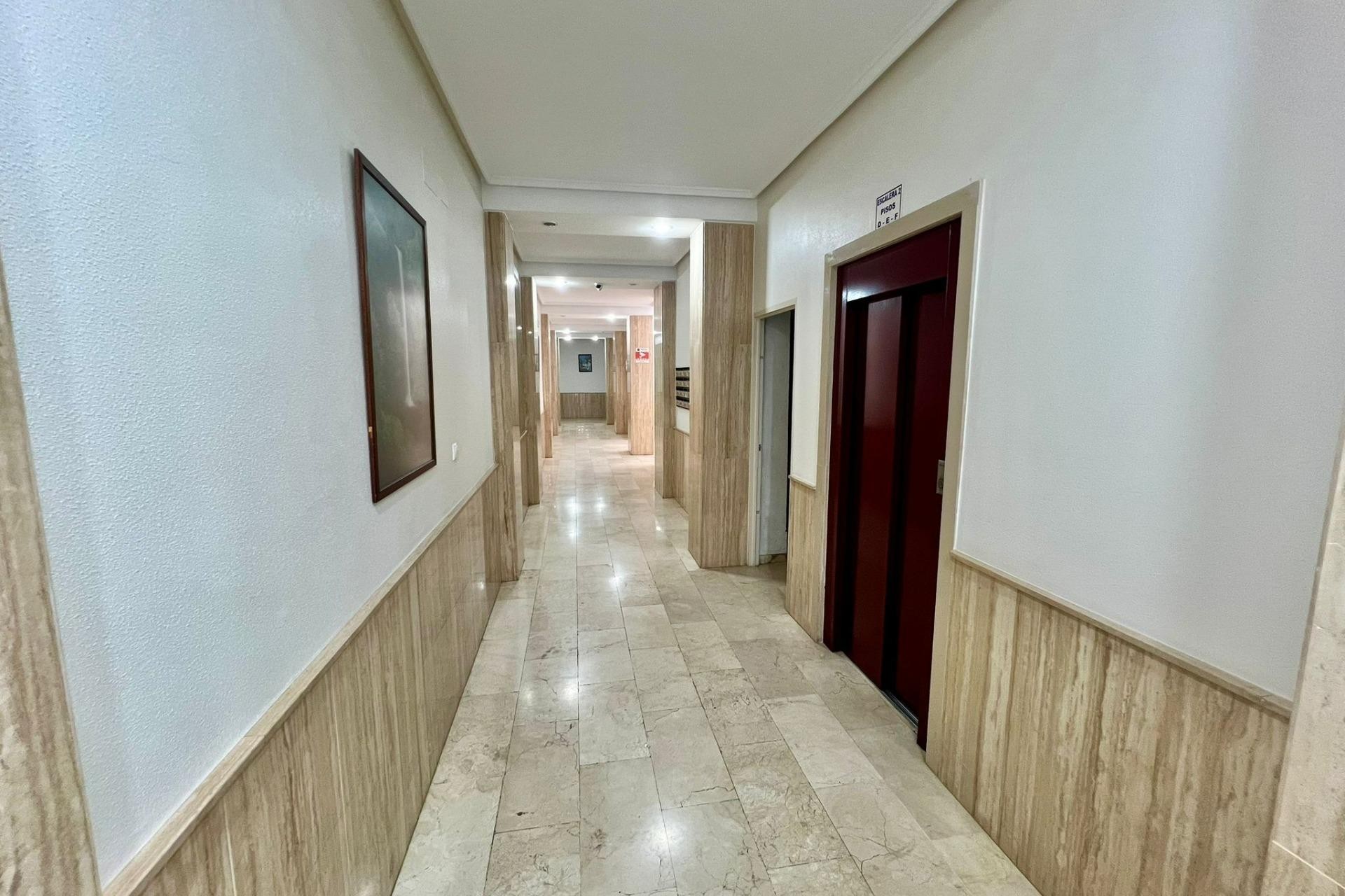 Resale - Apartment -
Torrevieja - Acequion