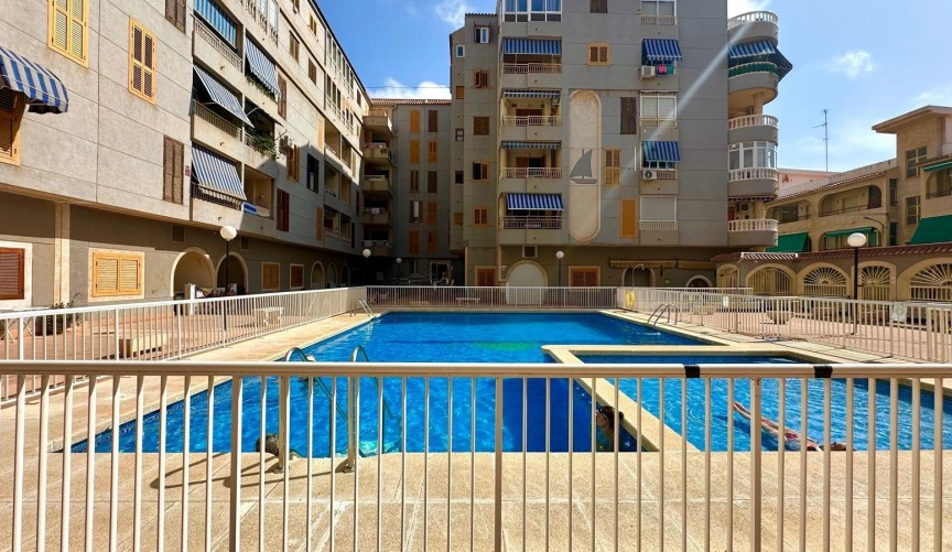 Resale - Apartment -
Torrevieja - Acequion