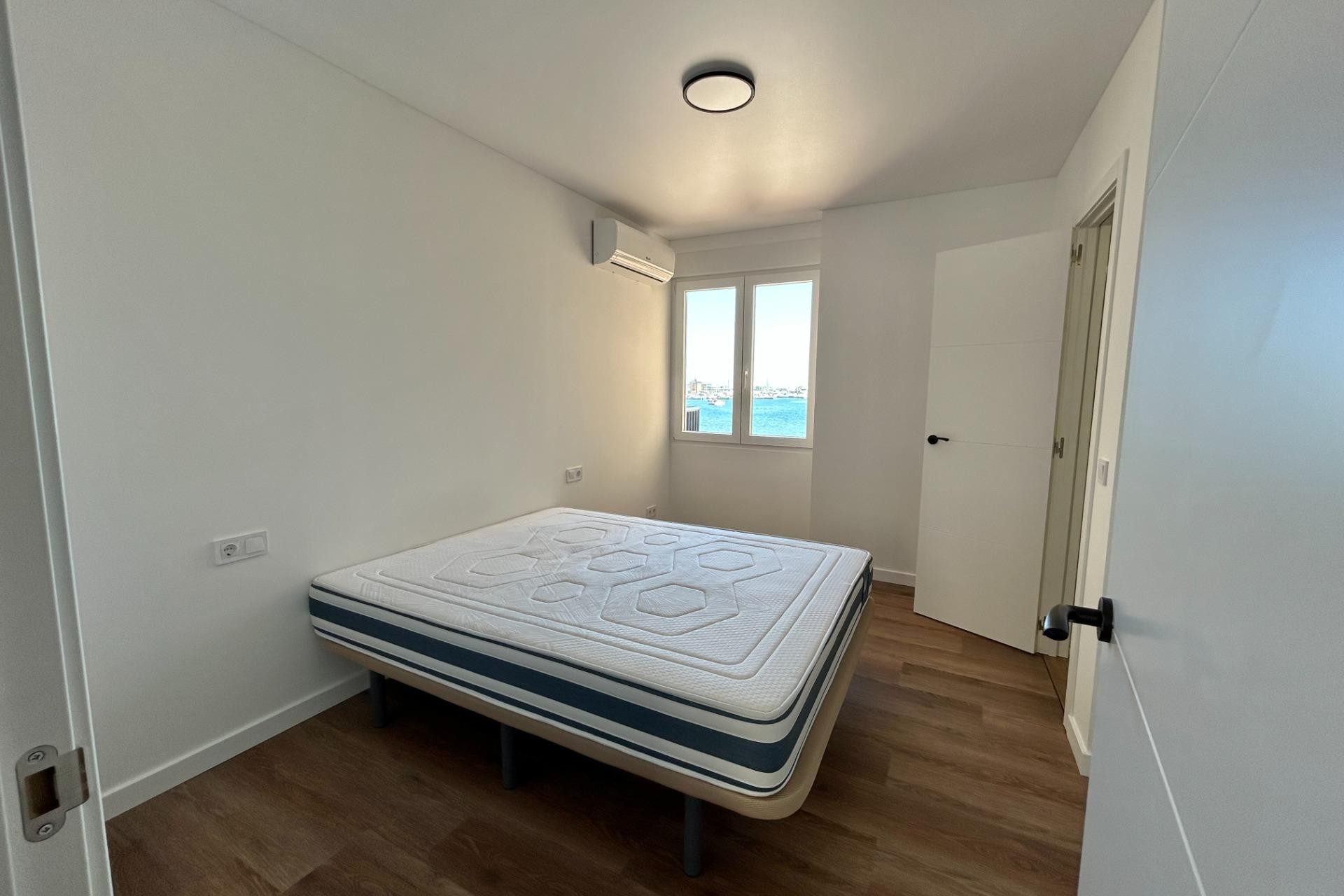 Resale - Apartment -
Torrevieja - Acequion