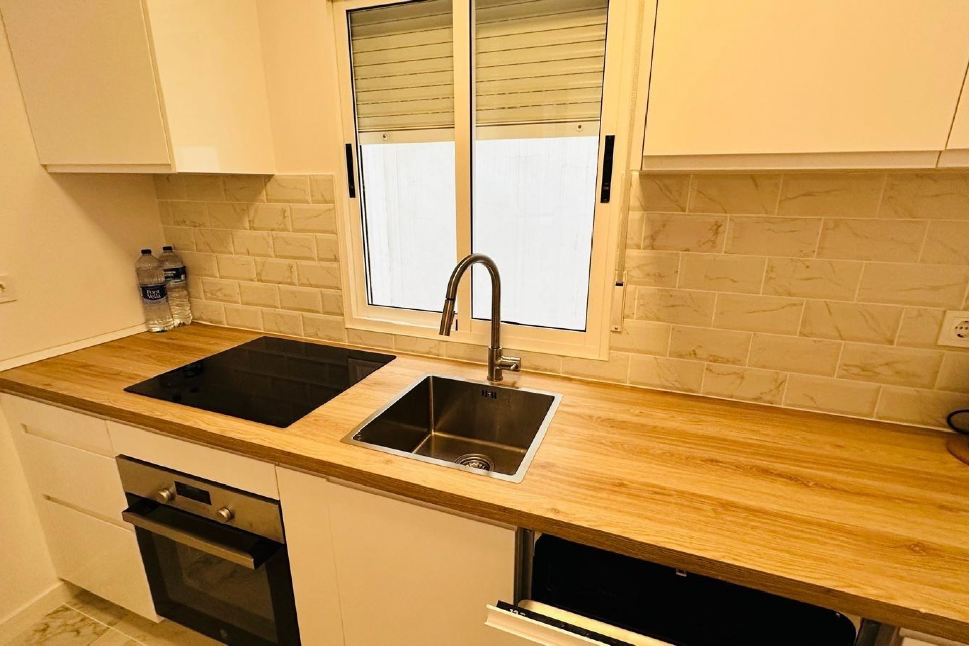 Resale - Apartment -
Torrevieja - Acequion