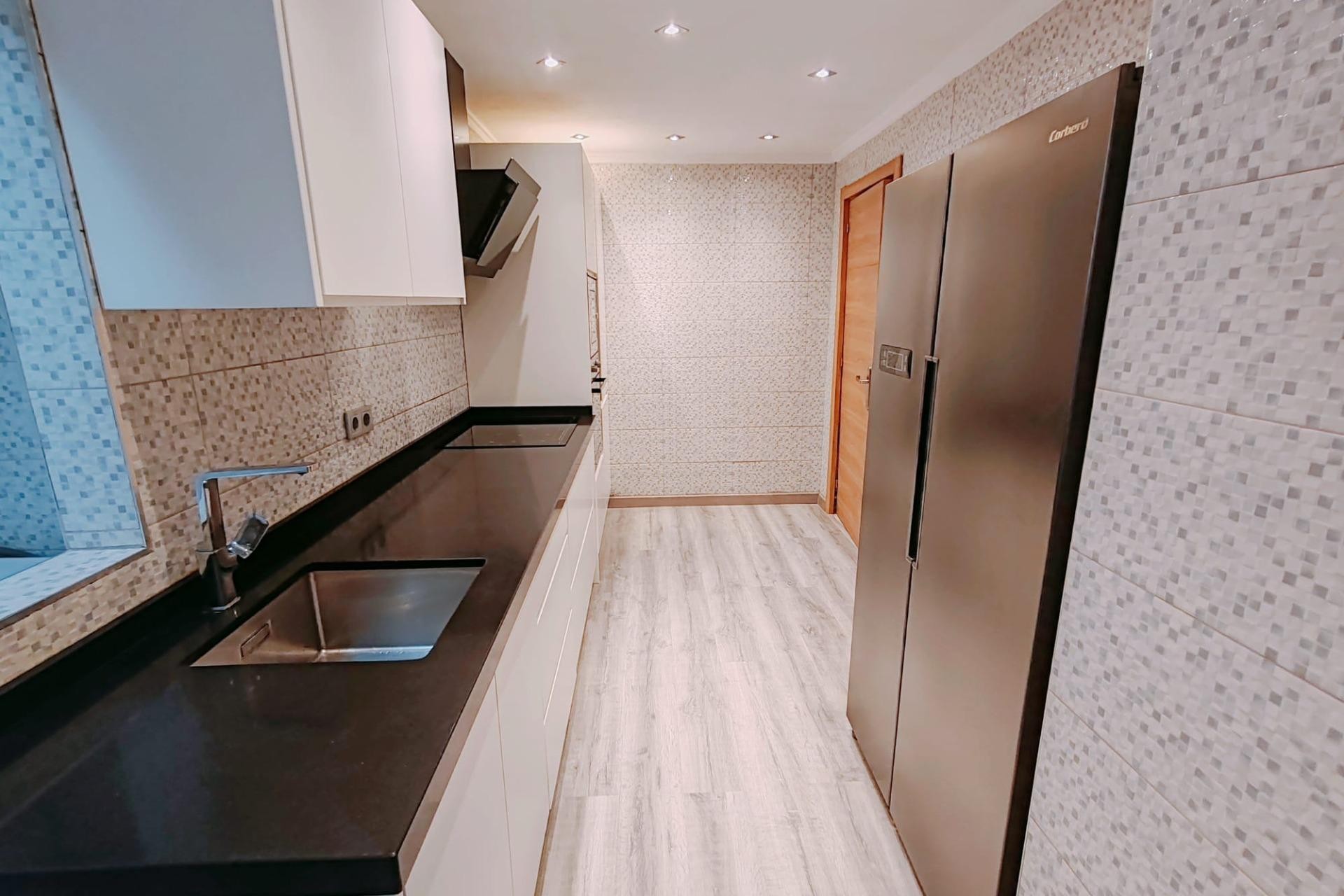 Resale - Apartment -
Torrevieja - Acequion