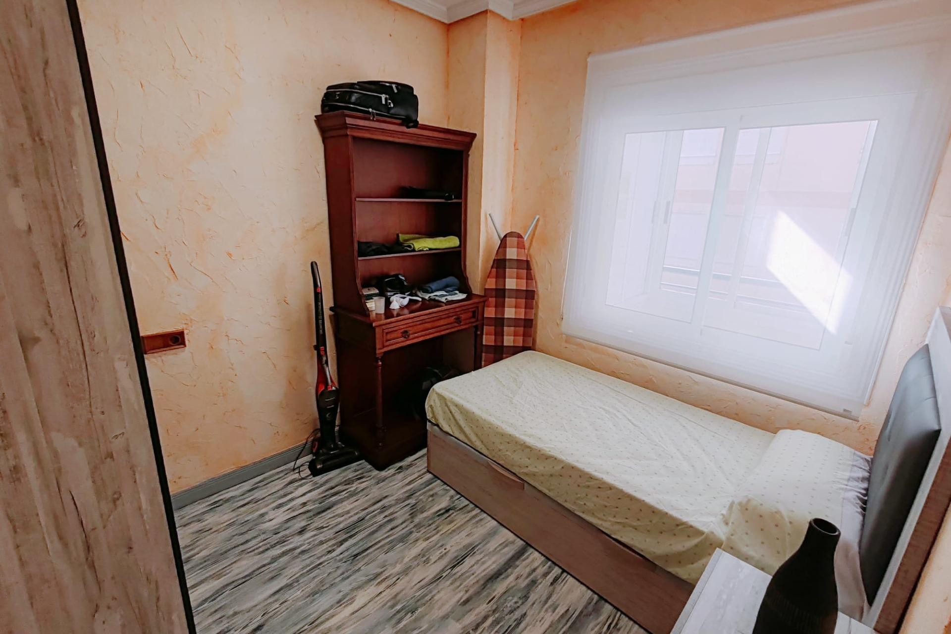 Resale - Apartment -
Torrevieja - Acequion