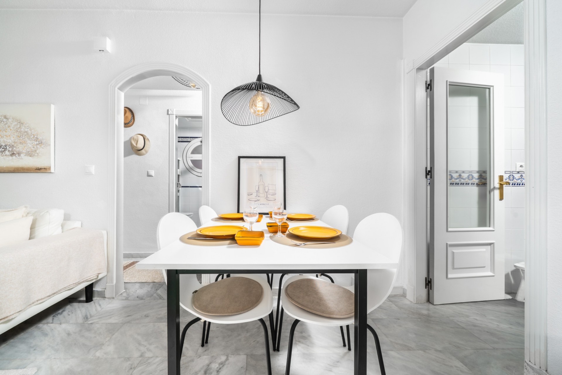 Resale - Apartment -
Torrevieja - aguas nuevas