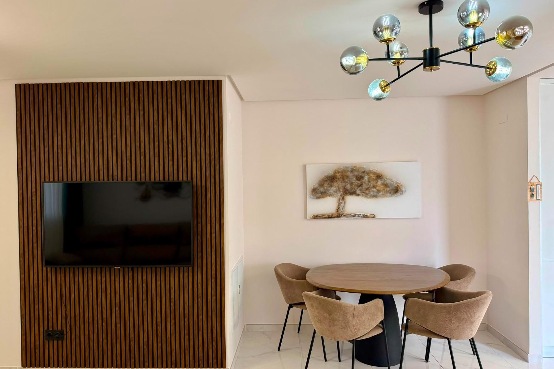 Resale - Apartment -
Torrevieja - aguas nuevas