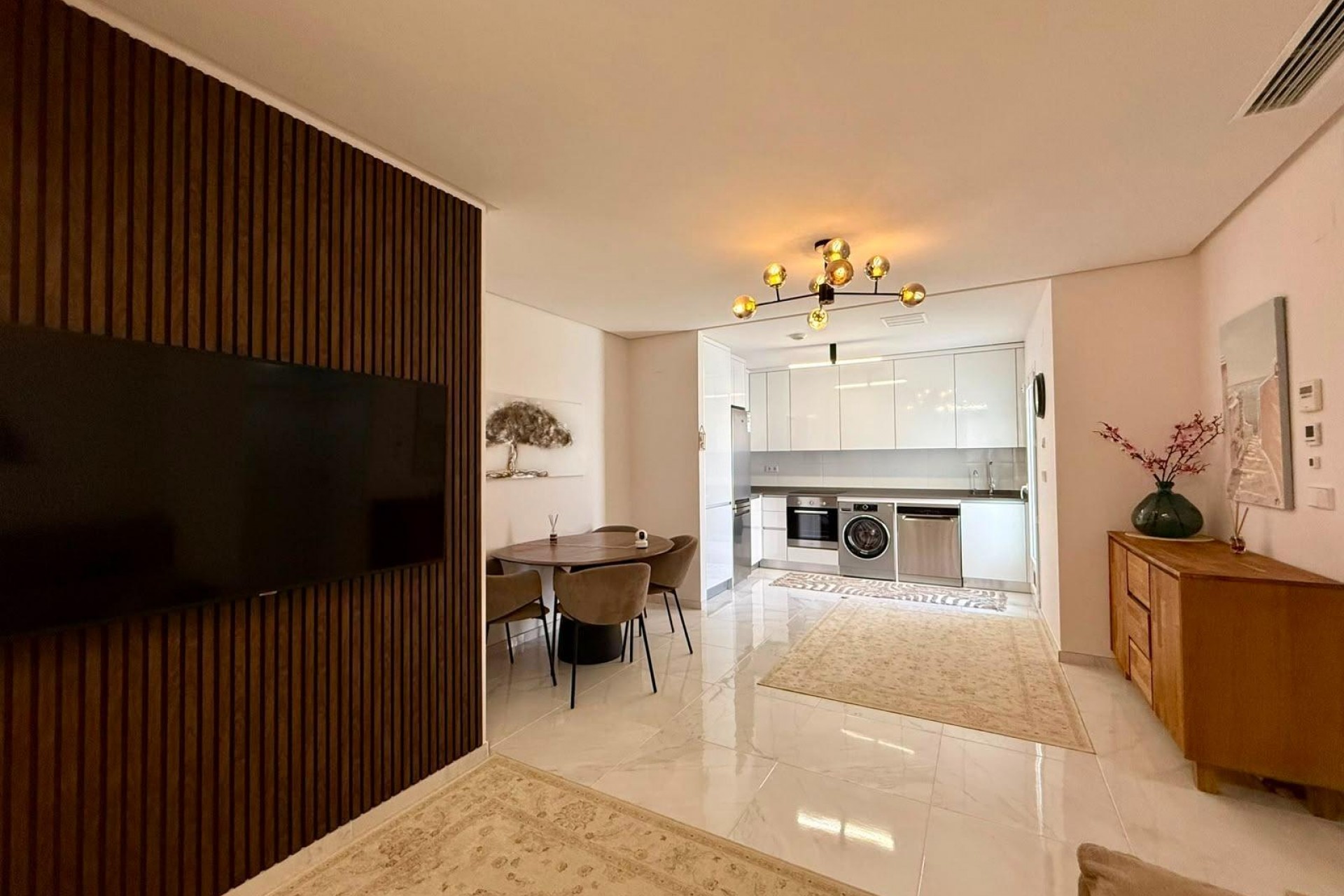 Resale - Apartment -
Torrevieja - aguas nuevas
